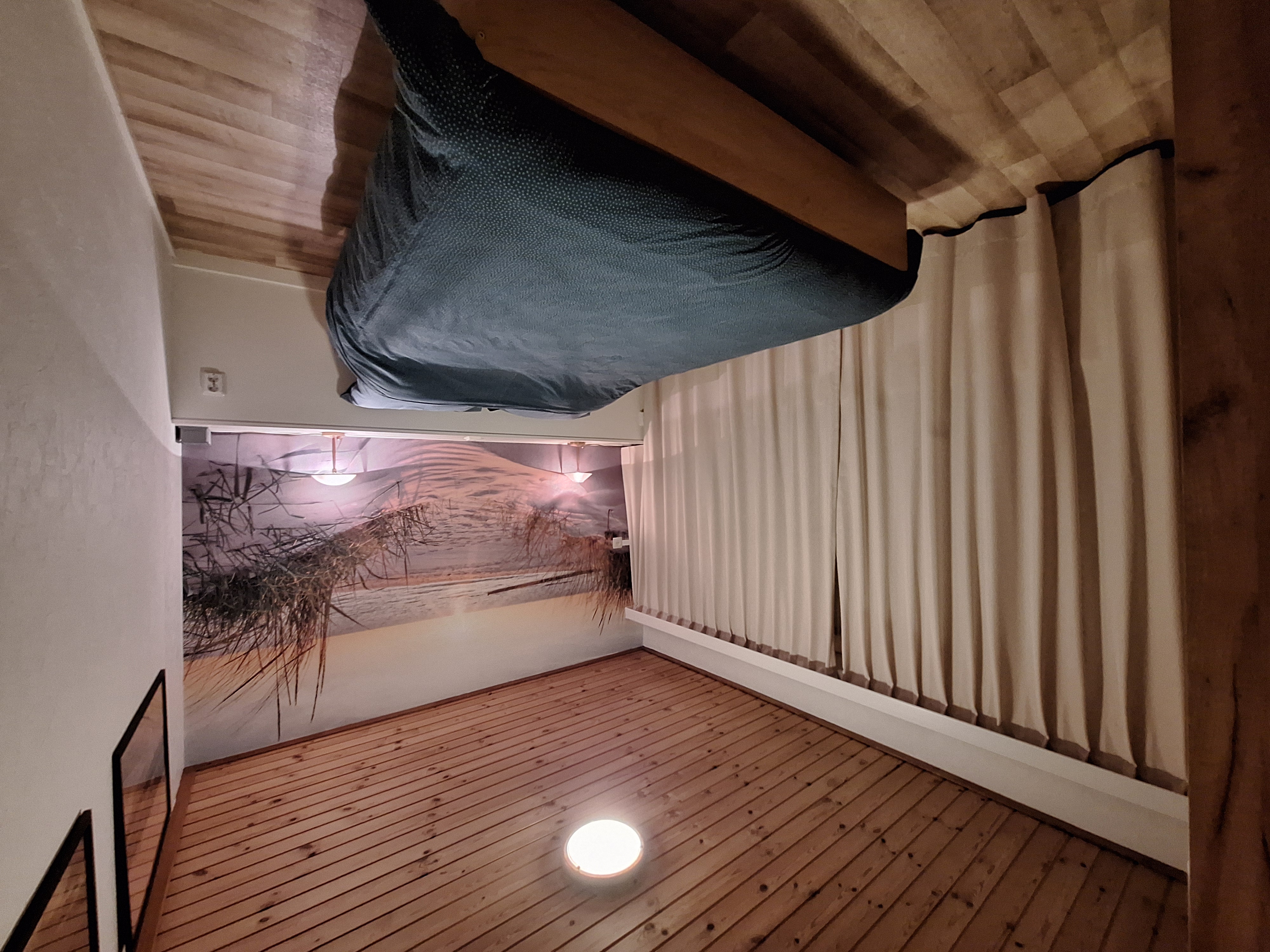 Slaapkamer voor met 2 persoonsbed